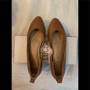 lucca lane brown leather flats size 8